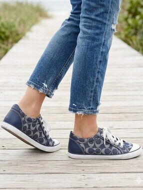 Coach🌟Navy Signature Canvas Lace-Up Sneakers Sz 8